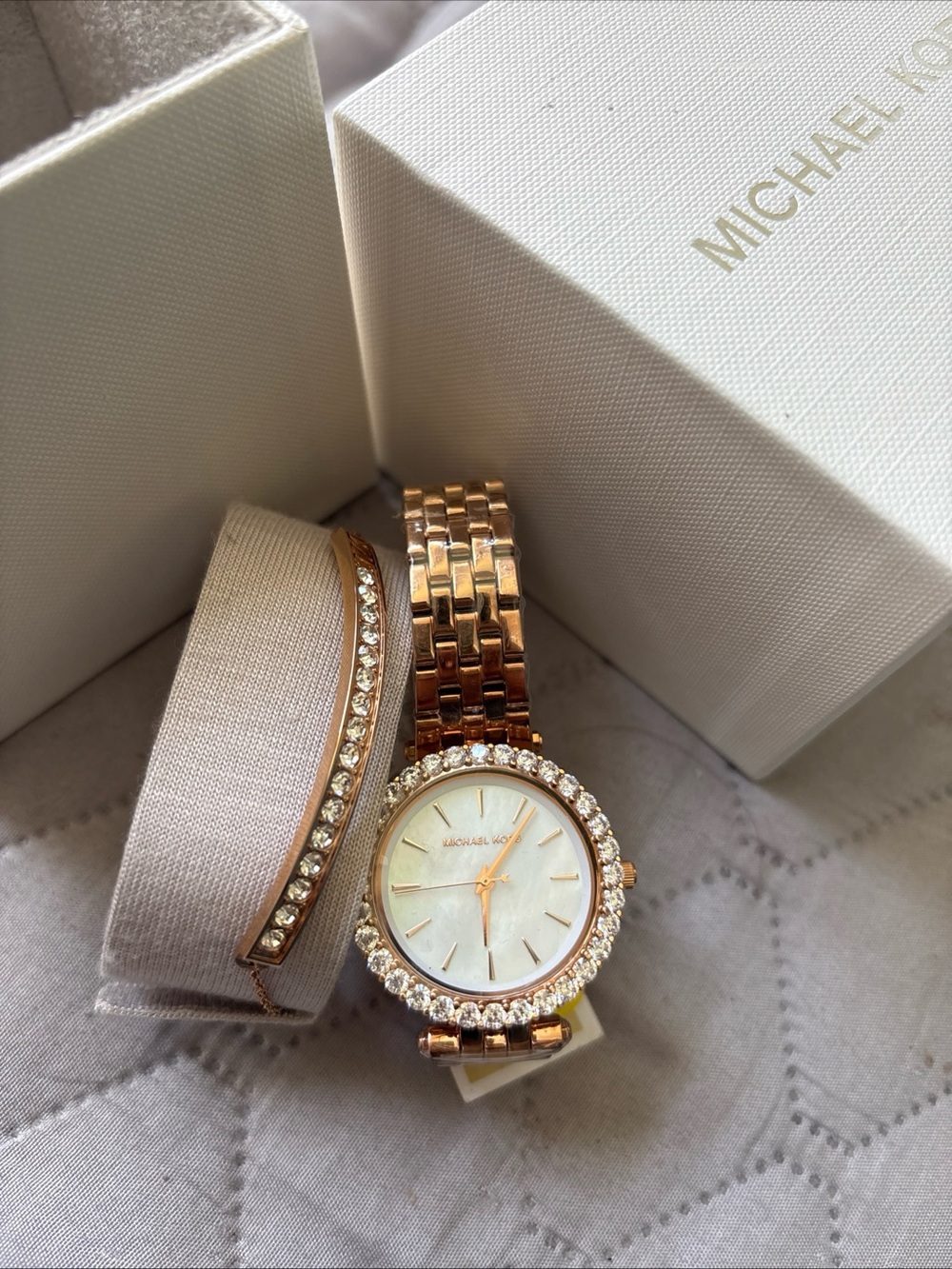 Michael KorsWomen's Lexington Quartz 3Hand Stainless Steel Bracelet & Watch Gift